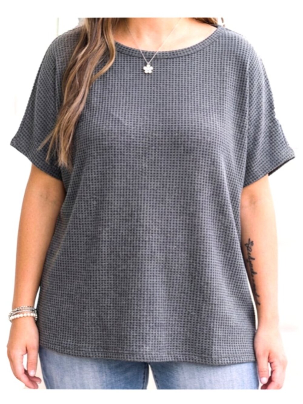 2/$29 Andree By Unit short sleeve knit top 1X grey